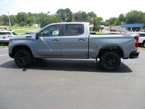 New 2026 Chevrolet Silverado 1500 Custom Trail Boss w/ Dark Appearance Package image 6