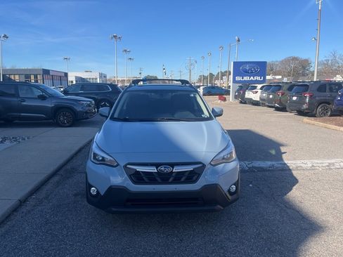 Certified 2022 Subaru Crosstrek 2.5i Limited w/ Moonroof Package 2 image 8