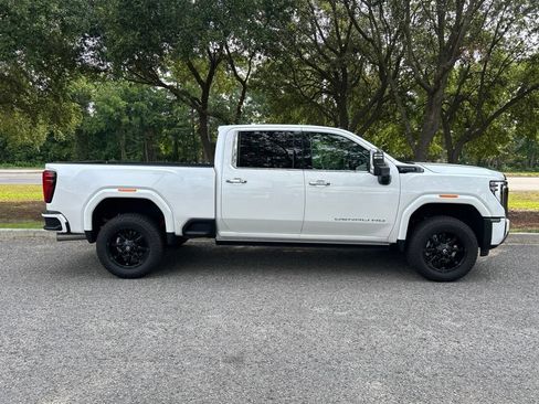 Used 2024 GMC Sierra 2500 Denali Ultimate w/ Max Trailering Package AWD/4WD image 5