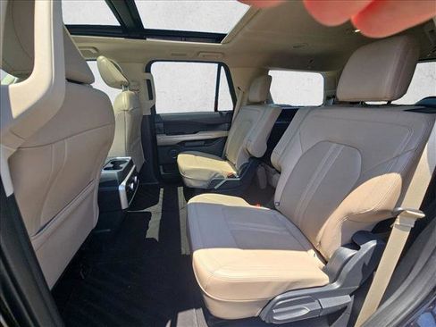 Used 2024 Ford Expedition Limited RWD image 28