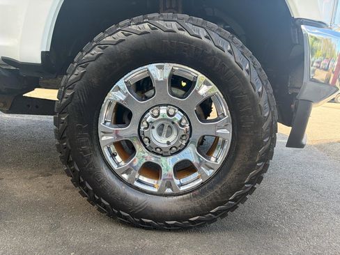 Used 2021 Ford F350 King Ranch w/ King Ranch Ultimate Package AWD/4WD image 21
