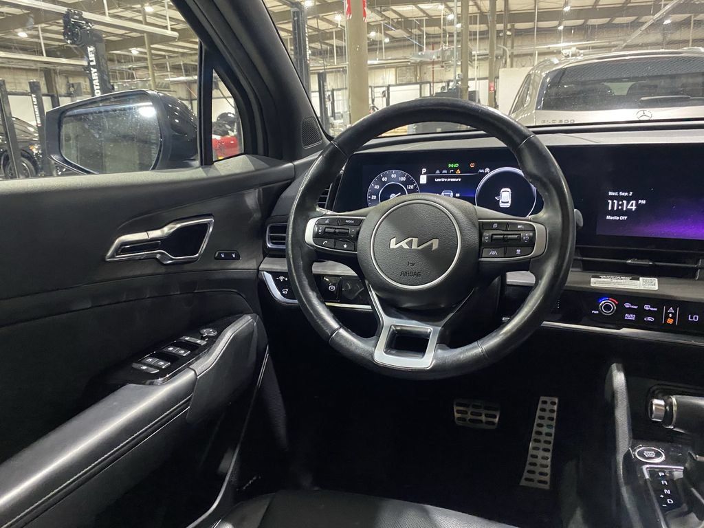 Used 2023 Kia Sportage X-Pro Prestige AWD/4WD image 3