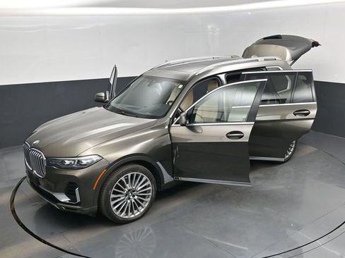 Used 2021 BMW X7 xDrive40i w/ Premium Package AWD/4WD image 20