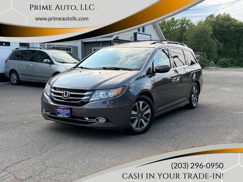 Used 2016 Honda Odyssey Touring image 1