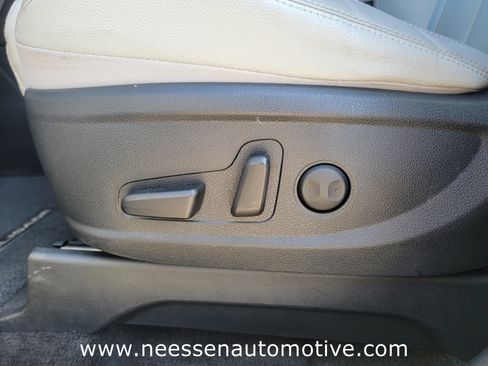 Used 2021 Hyundai Palisade SEL FWD image 19