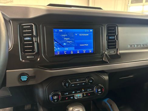 Used 2023 Ford Bronco Black Diamond image 23