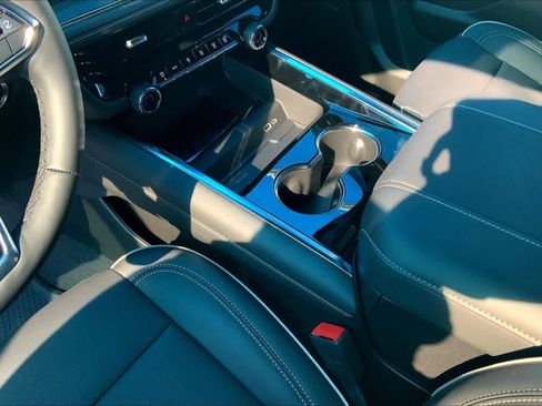 New 2026 Chevrolet Tahoe Premier RWD image 7
