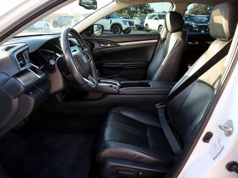 Used 2017 Honda Civic EX-L image 16