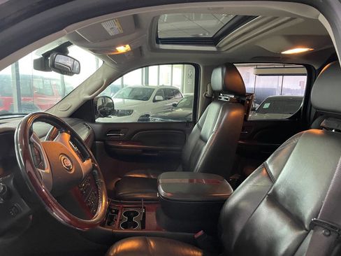 Used 2009 Cadillac Escalade EXT image 15