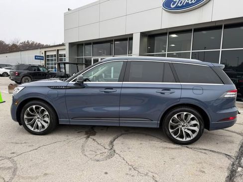 Used 2021 Lincoln Aviator Grand Touring w/ Equipment Group 302A image 4