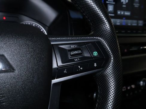 Used 2024 Mitsubishi Outlander SE image 22