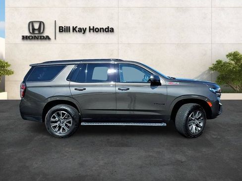 Used 2021 Chevrolet Tahoe Z71 w/ Z71 Signature Package AWD/4WD image 2