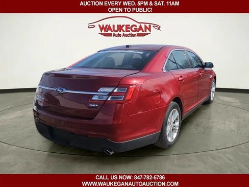 Used 2014 Ford Taurus SEL w/ Equipment Group 201A image 4