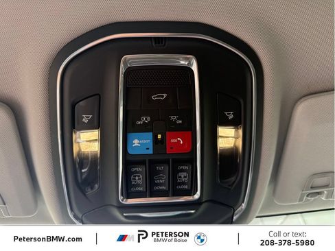 Used 2023 Jeep Grand Cherokee L Limited w/ Luxury Tech Group II AWD/4WD image 33