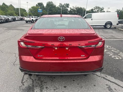 Used 2025 Toyota Camry SE FWD image 6