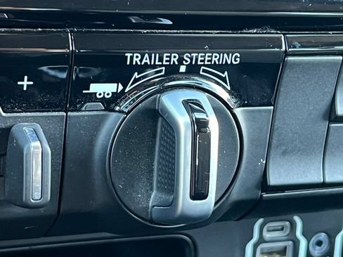 Used 2023 RAM 1500 Big Horn AWD/4WD image 32