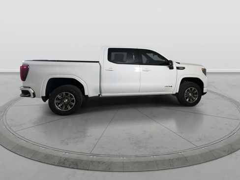 Used 2024 GMC Sierra 1500 AT4 w/ Technology Package AWD/4WD image 9