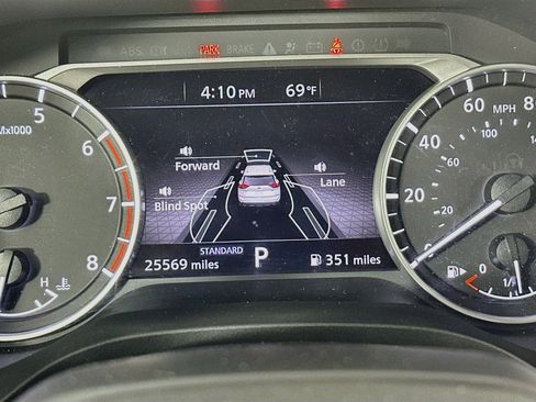 Used 2025 Nissan Rogue S FWD image 19