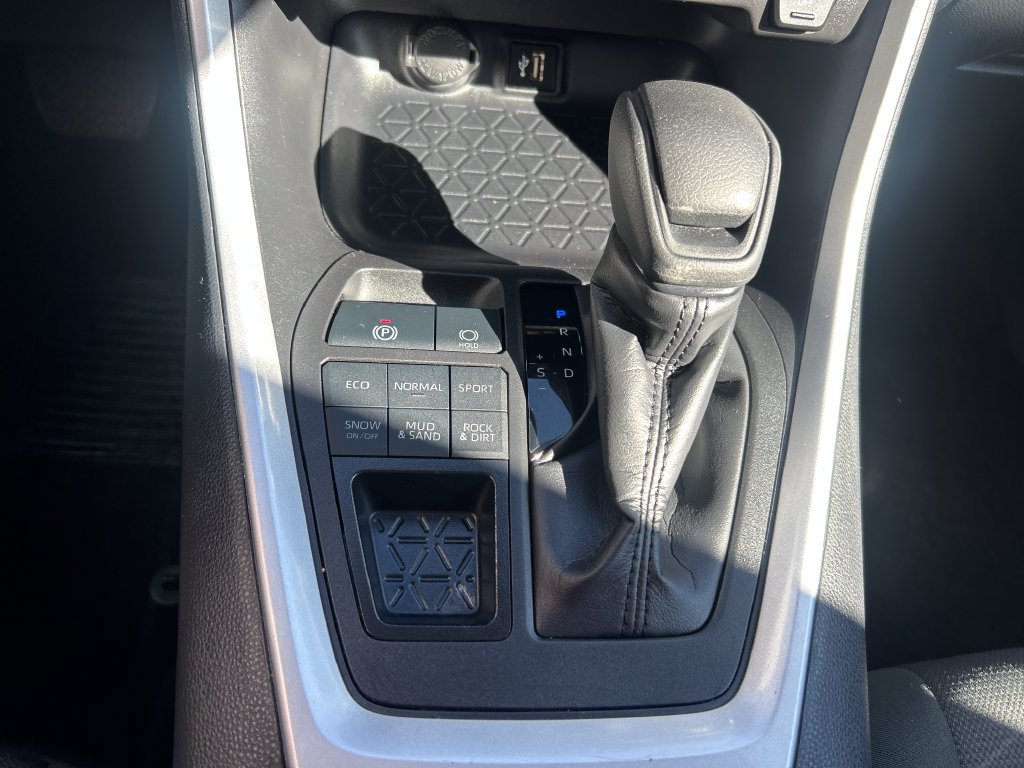 Certified 2025 Toyota RAV4 XLE AWD/4WD image 26