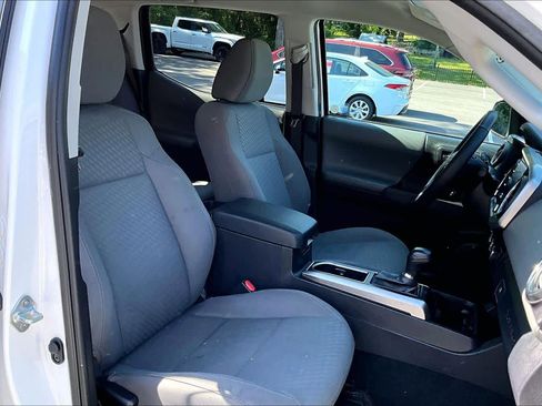 Used 2023 Toyota Tacoma SR5 RWD image 9