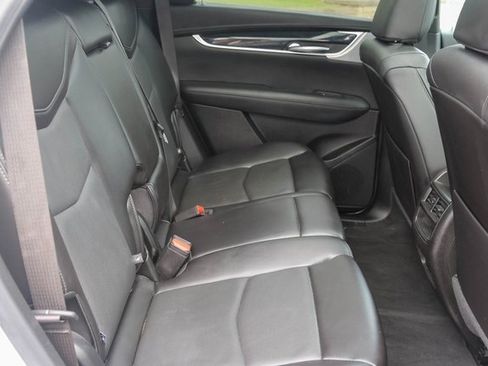 Used 2024 Cadillac XT5 Premium Luxury image 19