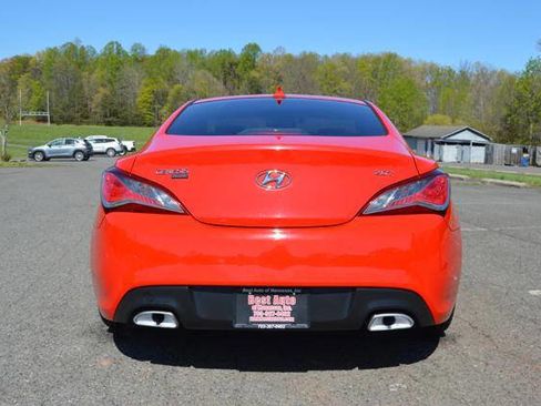 Used 2014 Hyundai Genesis 2.0T image 7