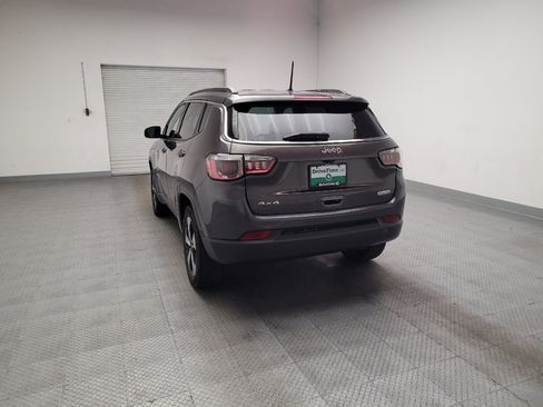 Used 2017 Jeep Compass Latitude w/ Safe & Security Group AWD/4WD image 6