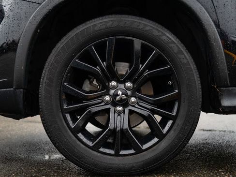 Used 2017 Mitsubishi Outlander Sport LE image 9