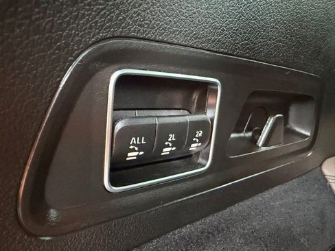 Used 2020 Mercedes-Benz GLS 450 4MATIC image 32