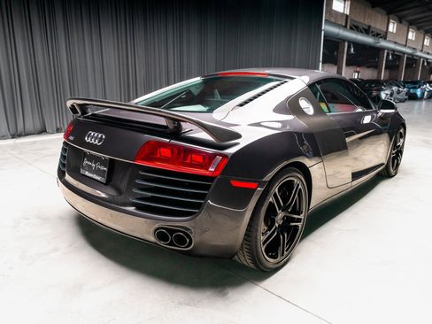 Used 2011 Audi R8 V8 image 12