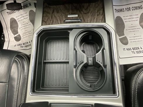 Used 2017 Ford F450 Lariat w/ Lariat Ultimate Package image 13