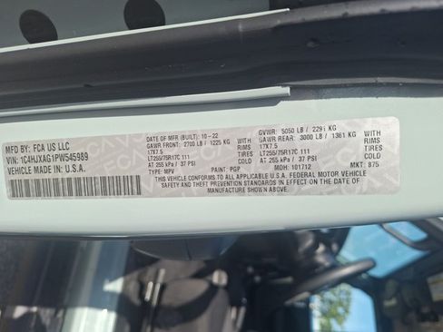 Used 2023 Jeep Wrangler Sport AWD/4WD image 15