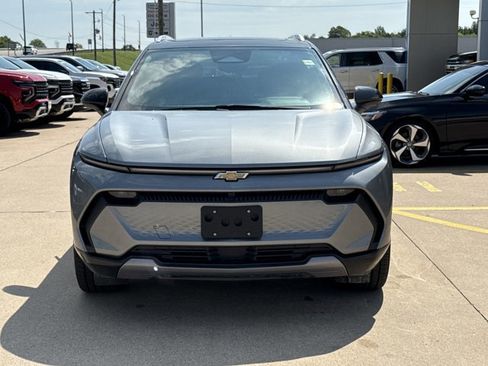 New 2025 Chevrolet Equinox EV LT w/ Convenience Package II image 12