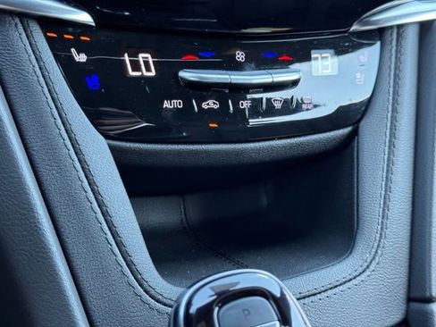 Certified 2024 Cadillac XT6 Premium Luxury w/ Platinum Package image 33