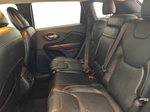 Used 2015 Jeep Cherokee Limited AWD/4WD image 18