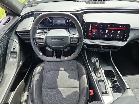Used 2025 Dodge Charger Daytona R/T w/ Quick Order Package 25M R/T AWD/4WD image 10