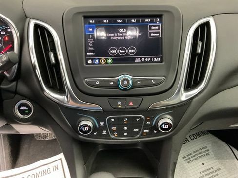 Certified 2024 Chevrolet Equinox LT FWD image 16