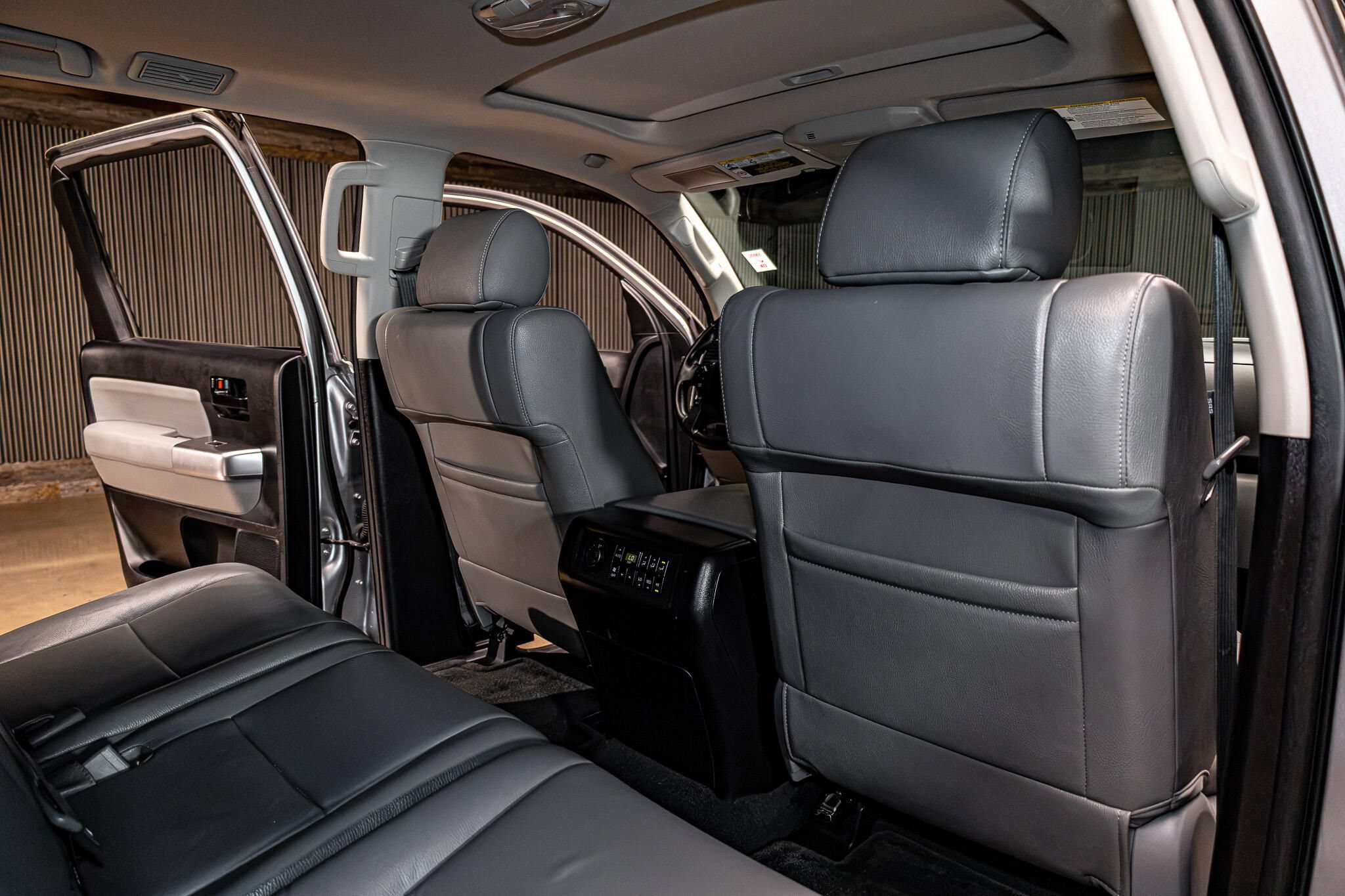 Used 2019 Toyota Sequoia SR5 w/ Premium Package RWD image 33