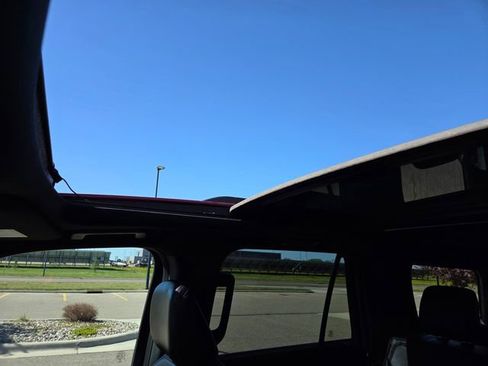 Used 2021 Ford Expedition Limited AWD/4WD image 33