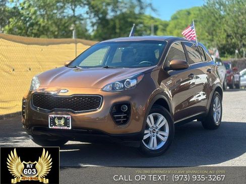 Used 2019 Kia Sportage LX AWD/4WD image 1