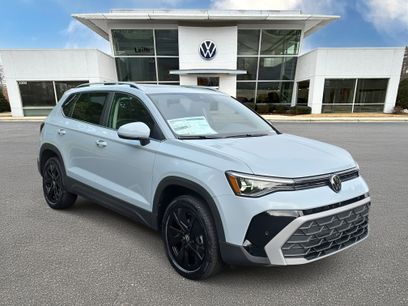 New 2025 Volkswagen Taos SE