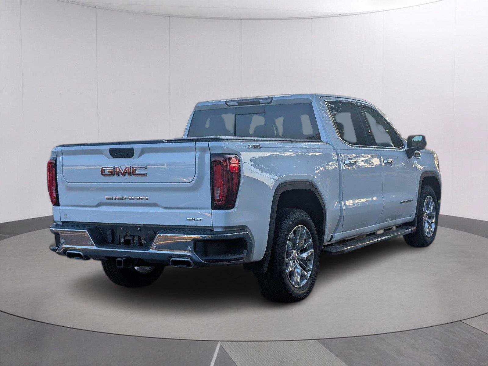 Used 2021 GMC Sierra 1500 SLT w/ SLT Premium Plus Package AWD/4WD image 7