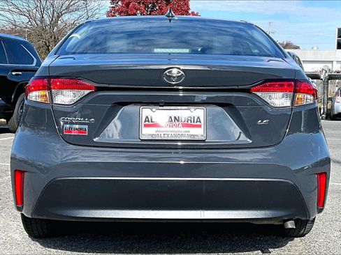Used 2025 Toyota Corolla LE FWD image 4