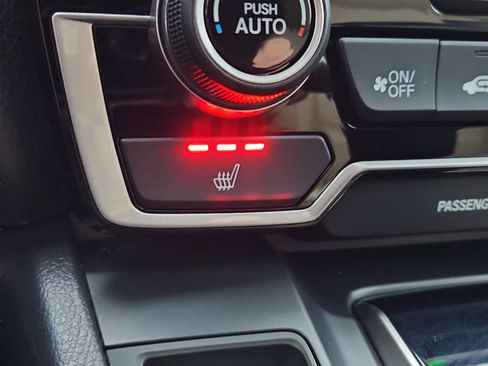 Used 2018 Honda CR-V Touring image 14