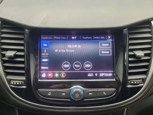 Used 2020 Chevrolet Trax LT w/ Driver Confidence Package image 25