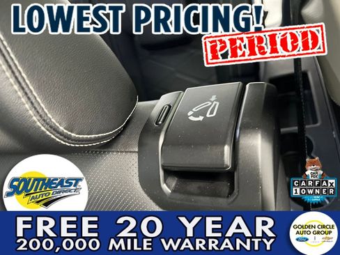 Used 2025 Volkswagen Atlas SE image 16