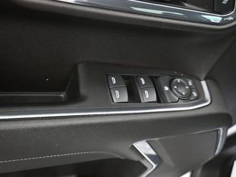 Used 2023 Chevrolet Silverado 1500 LT AWD/4WD image 10