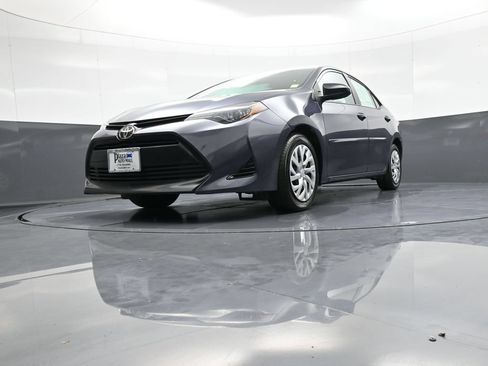 Used 2018 Toyota Corolla LE w/ Body Protection Package FWD image 24