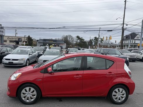 Used 2012 Toyota Prius C Two image 5