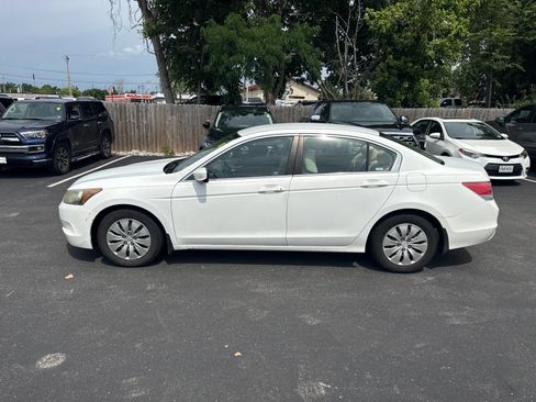 Used 2009 Honda Accord LX image 3